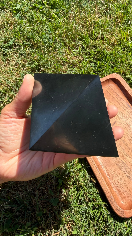 Shungite Polished Pyramid "Bella"