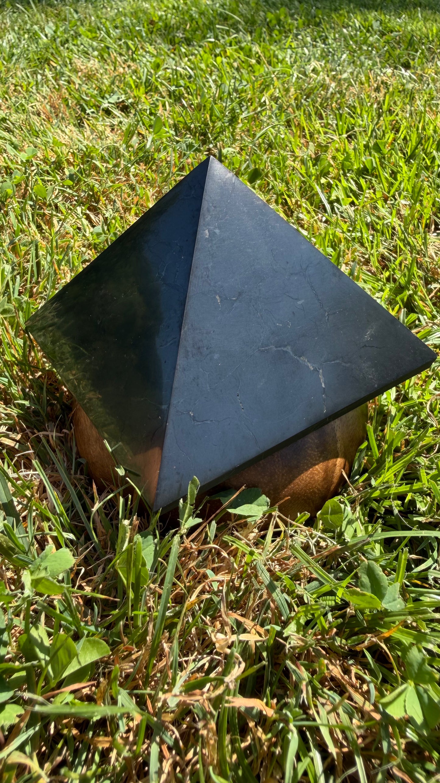 Shungite Polished Pyramid "Bella"