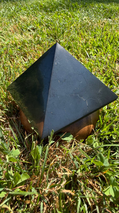 Shungite Polished Pyramid "Bella"